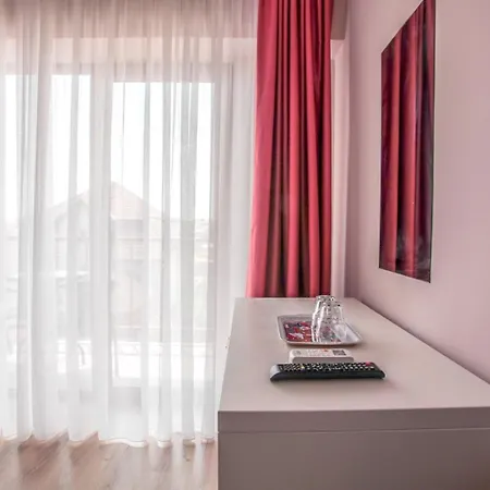 Pensiunea Riviera 4* קוסטינסטי